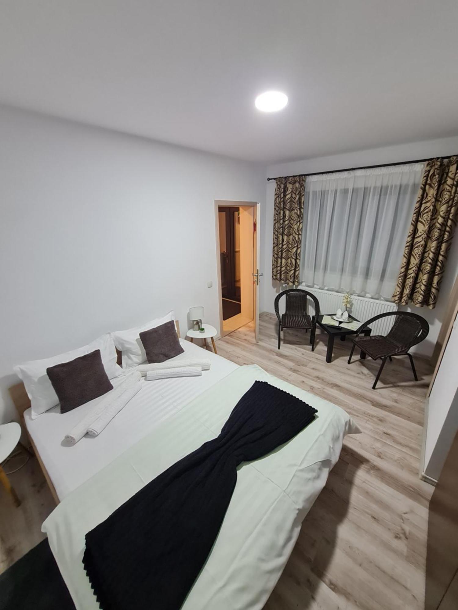 Vila Emma Rîşnov Habitación foto